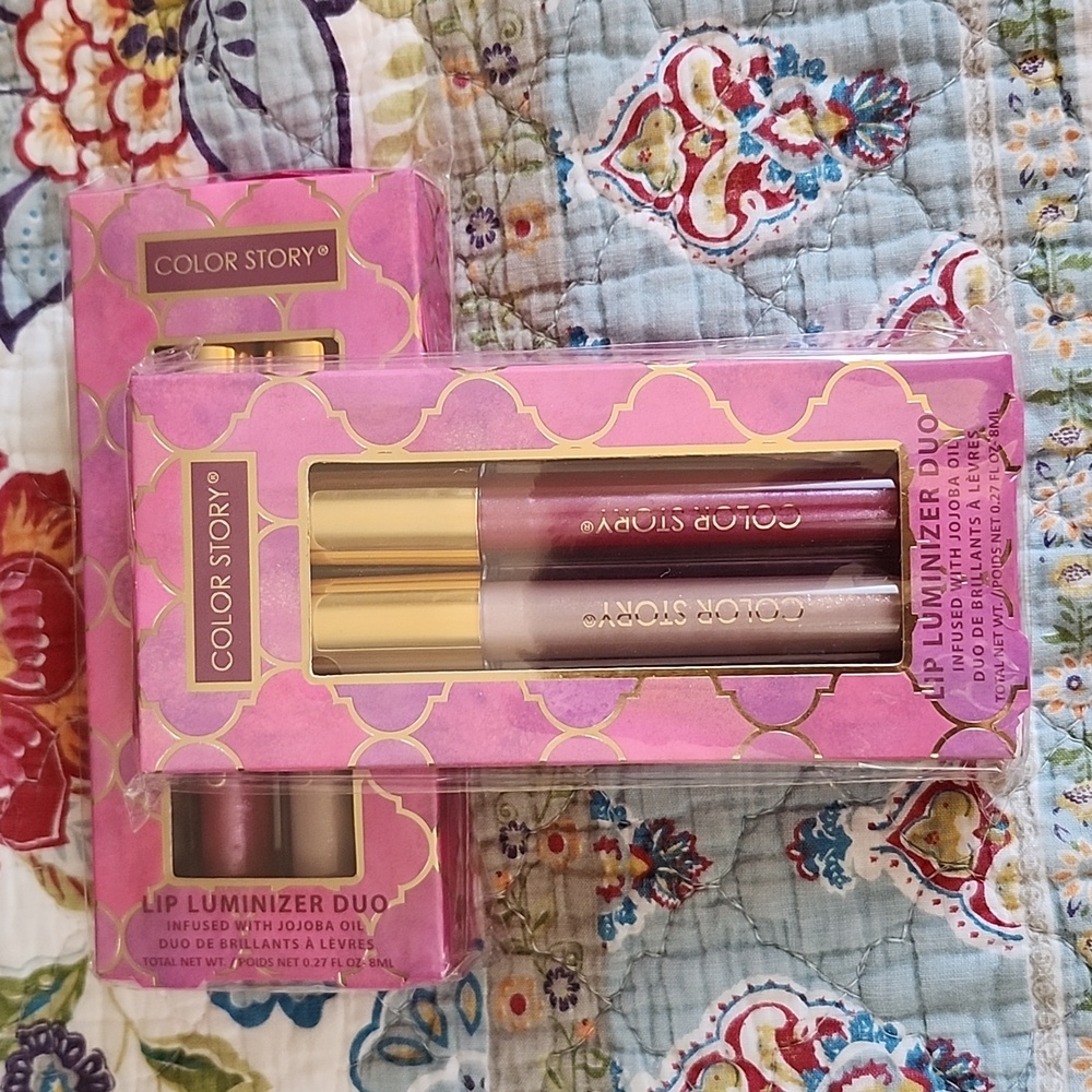 2 Color Story Lip Luminizer